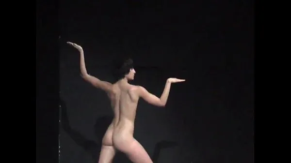 คลิปเด็ด Naked on Stage Performance ยอดนิยม