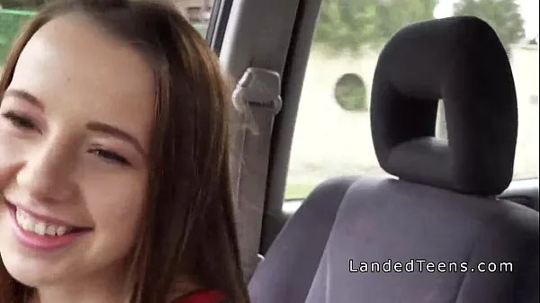 Menő Cute teen hitchhiker sucks cock in car menő klipek