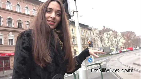 Žhavé Hot Russian Milf picked up in public skvělé klipy