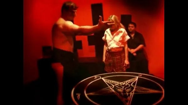 Clube do Sábado das Bruxas de Satanás clipes legais