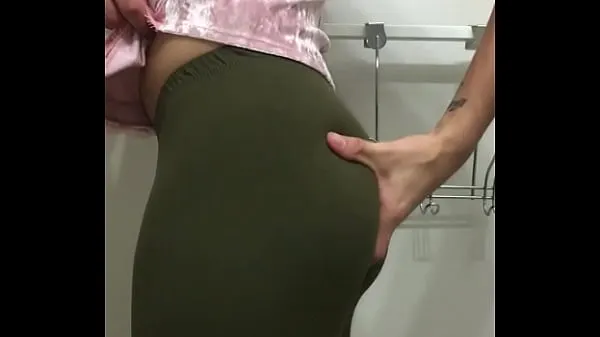 Hete boy has perfect ass in skin tight leggings coole clips