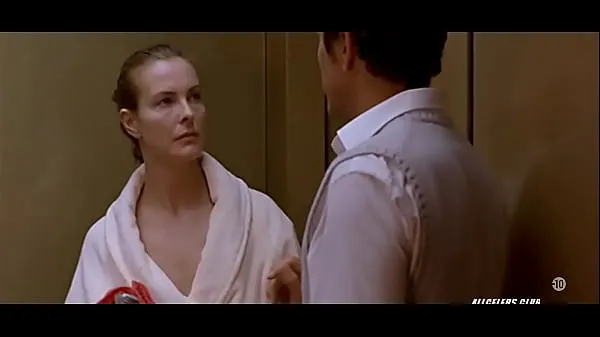 인기 있는 Carole Bouquet - Kiss whoever you want개의 멋진 클립