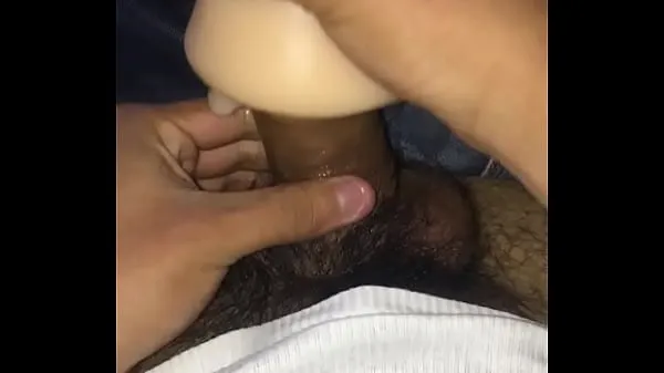 Horúce Young man has a rich masturbation with a toy !! :3 skvelé klipy