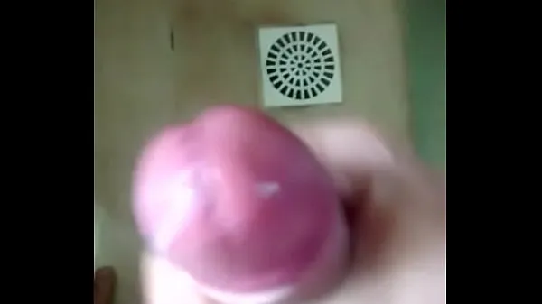 Clips cumming en el baño interesantes