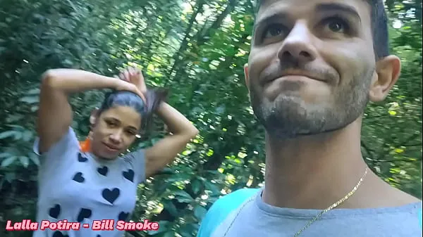 Clips Cogí el nuevo para ir de excursión al bosque. Y me comí su culo. Lalla Potira - Bill Smoke - Completo en ROJO interesantes