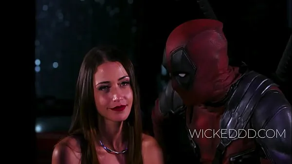 Clip interessanti Deadpool Picks Up A Sex Addict From The Bar- Jennifer Whiteinteressanti