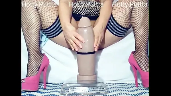 Gorące Huge dildo Big toy big pussy fajne klipy