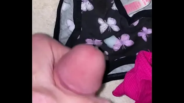 Hot Cum on xs 23 year old panties cool Clips