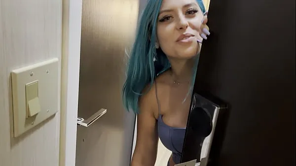 Hot Casting Curvy: Blue Hair Thick Porn Star BEGS to Fuck Delivery Guy cool Clips