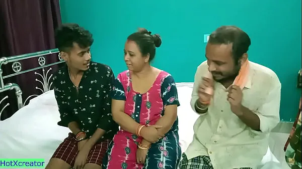 Hot Hot Milf Aunty shared! Hindi latest threesome sex cool Clips