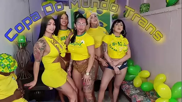 Clip interessanti Sabrina Prezotte e le sue amiche trans alla dispensainteressanti