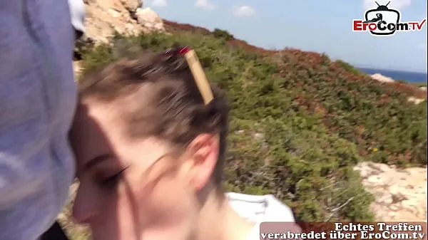 Heiße Deutsche dünne amateur teen bei öffentlichem blowjob auf mallorcacoole Clips