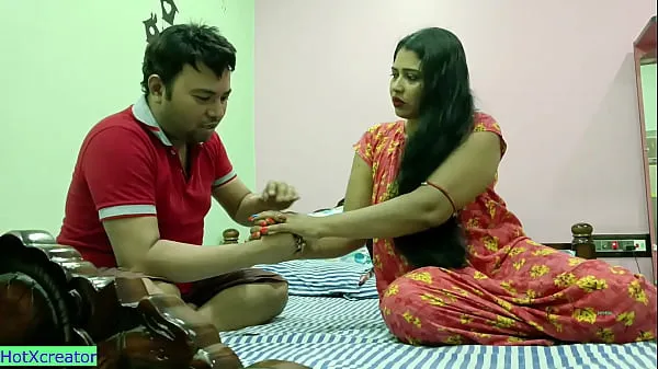 Hot Desi Romantic Bhabhi Sex! Porokiya Sex cool Clips