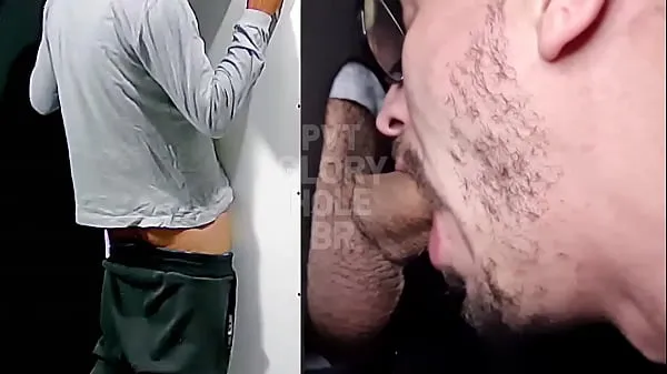 Clip interessanti Un ragazzo alto e dotato, non circonciso, non ce la faceva ed è venuto molto velocemente durante il mio pompino al GloryHole!!! (COMPLETATO SU ROSSOinteressanti