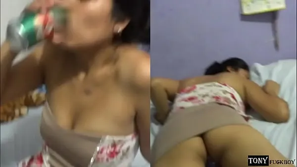 Clip interessanti Pained and spiteful, she sucks some chelas and asks me to destroy her hole so she can forget about her boyfriend... she likes sucking and she likes it in the assinteressanti