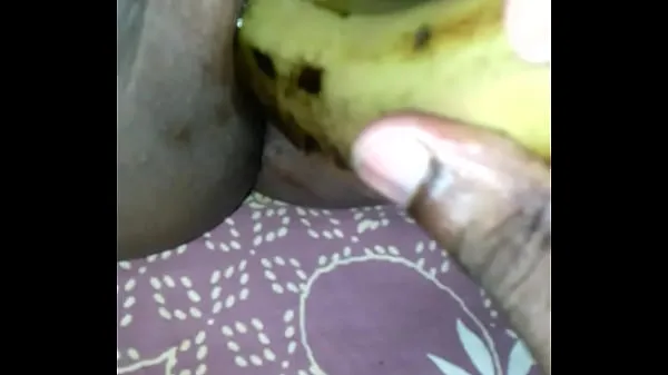 热门 Tamil girl play with banana 酷剪辑