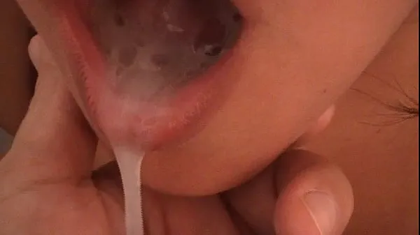 Gorące Renatinha filling her mouth with hot fajne klipy